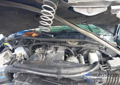 2001 Chevrolet S-10 Ls z USA, uszkodzony, nr VIN 1GCCS145518174376